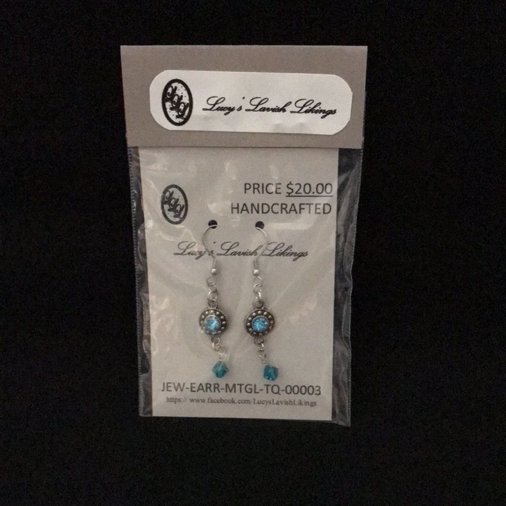 HANDCRAFTED EARRINGS—FISHHOOK DANGLES—Turquoise Colored Glass/Antique Silvertone - Picture 10 of 12